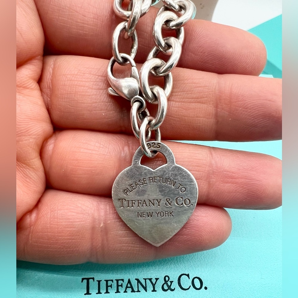 🔴Authentic TIFFANY & CO Sterling Silver RTT Heart Tag Charm Link Bracelet🔴 - Picture 3 of 10